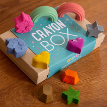 Fun Novelty Crayon Set - Minibeasts or Unicorns