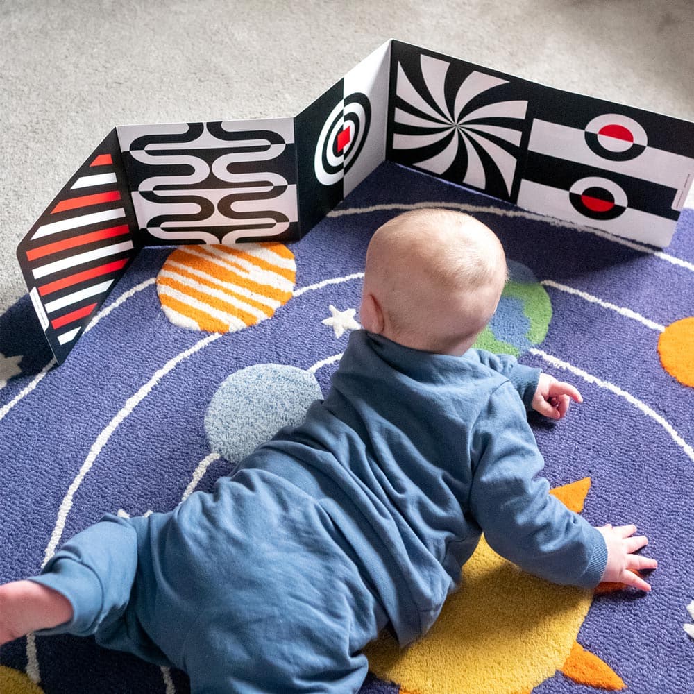 Priya & Peanut 0+ Month Sensory Board