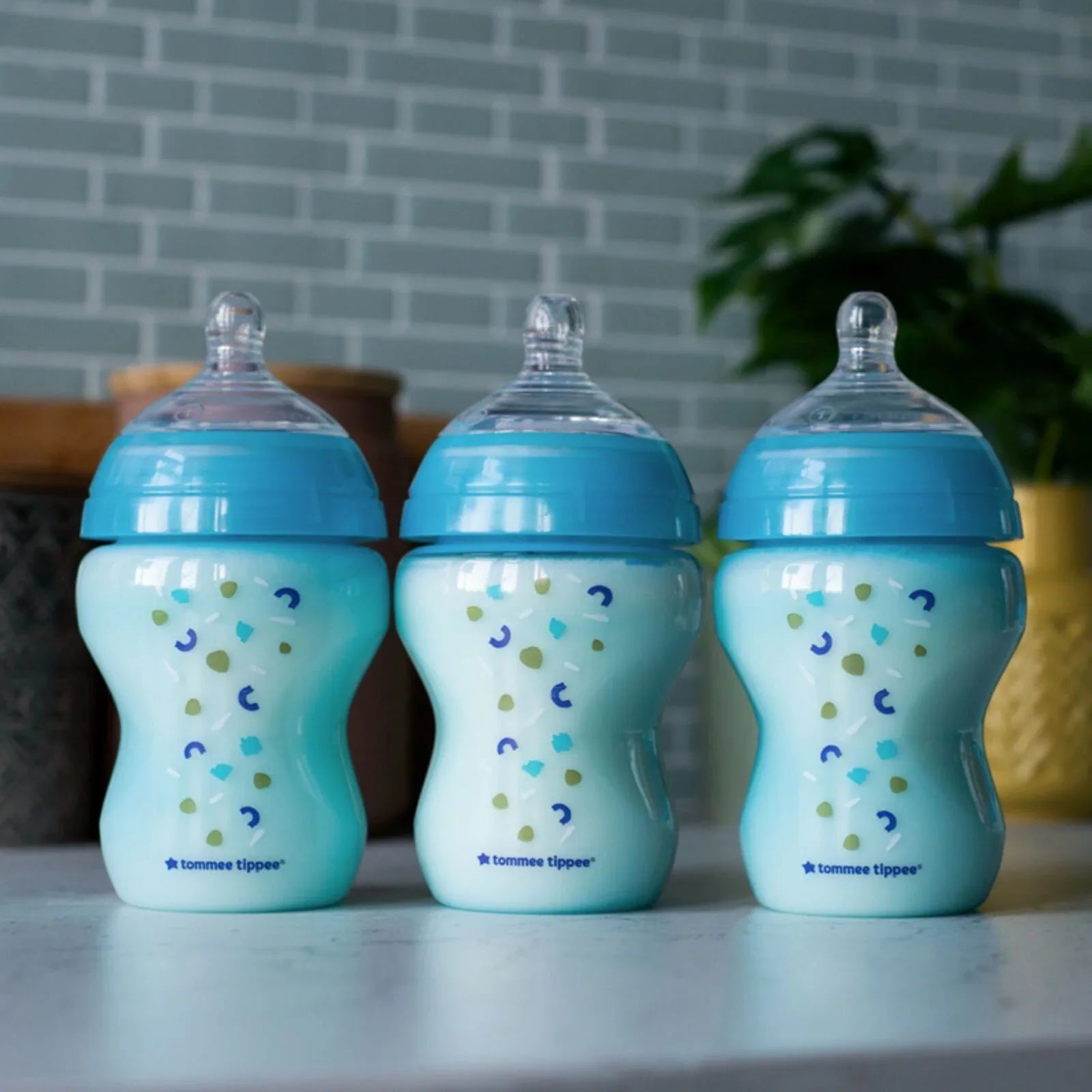 Tommee Tippee Advanced Anti-Colic Bottle Sky 260ml - Pack of 3