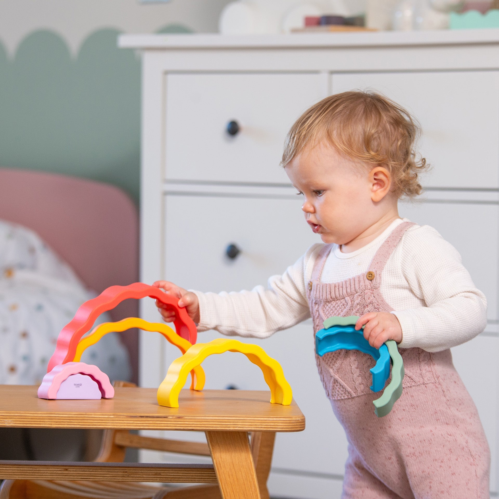 SiliSoft® Wobble Rainbow