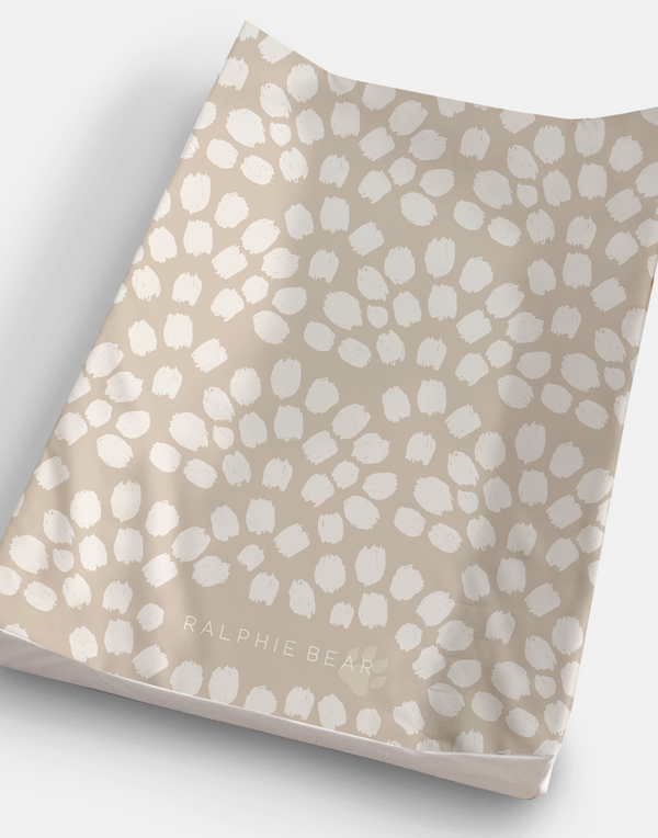 Ralphie Bear Anti Roll Wedge Changing Mat - Neutral Beige Scallop