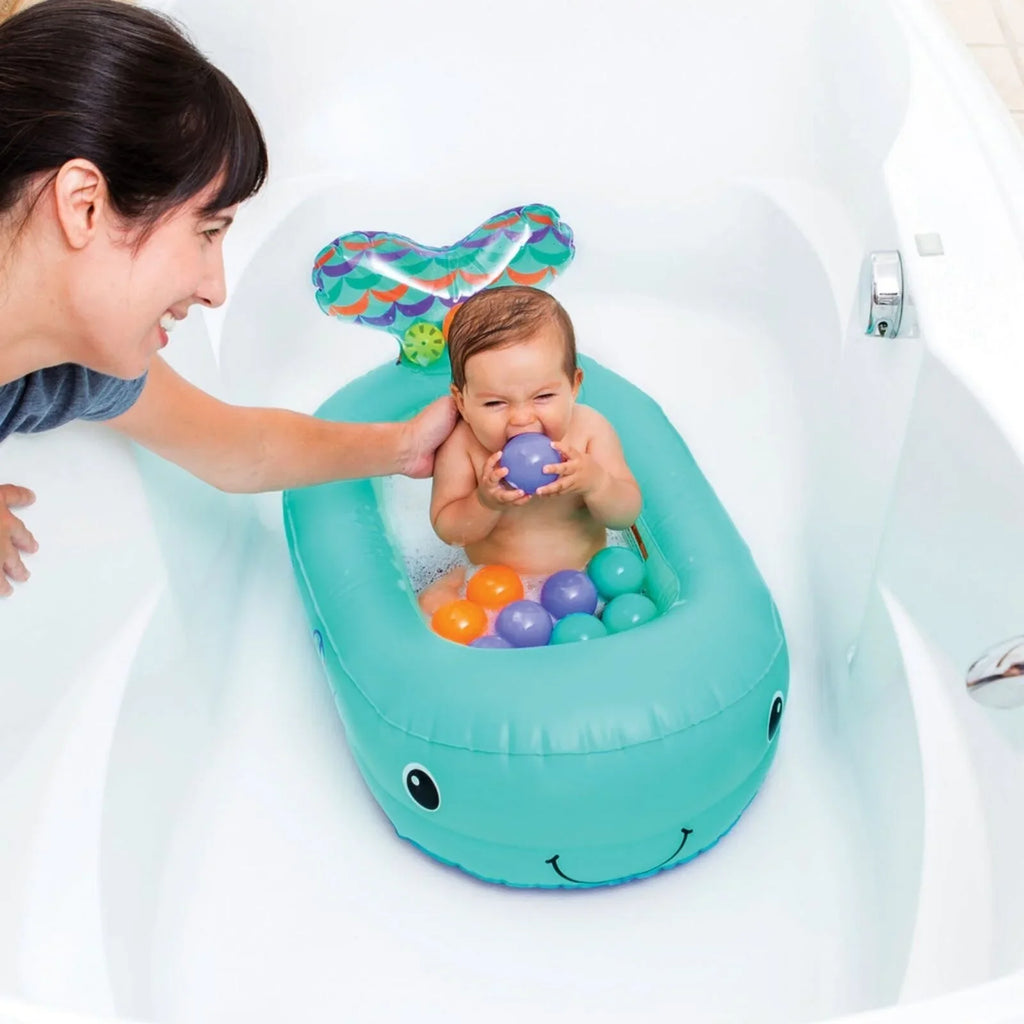 Infantino Whale Bubble Inflatable Baby Bath Tub