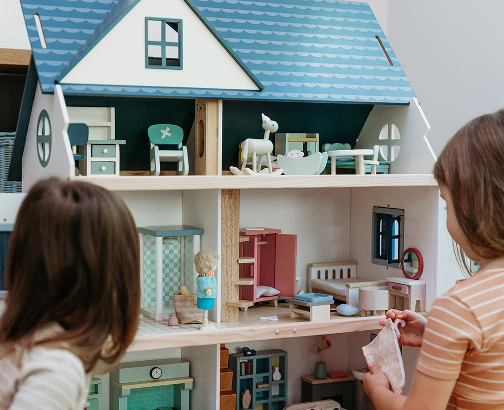 Tender Leaf Toys Wooden Dovetail House Dolls House