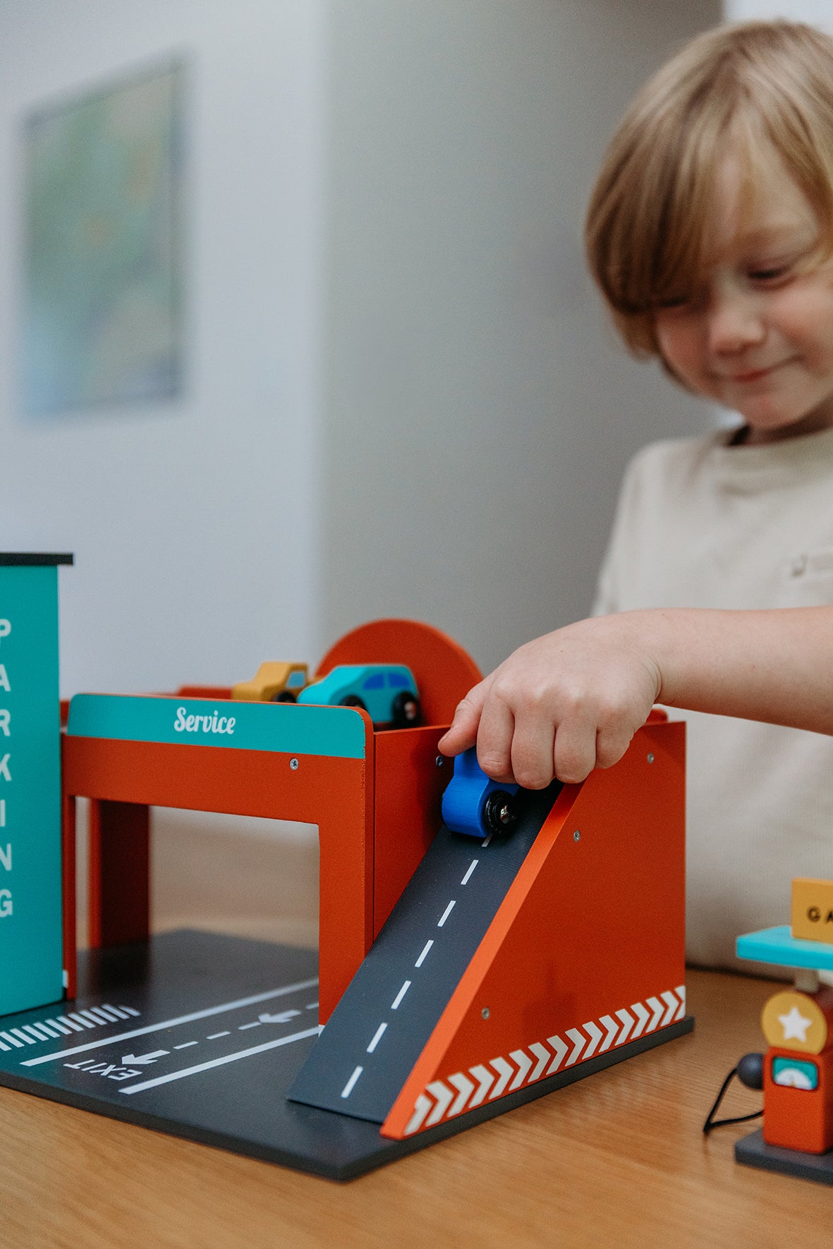 Wooden Play Gas Station