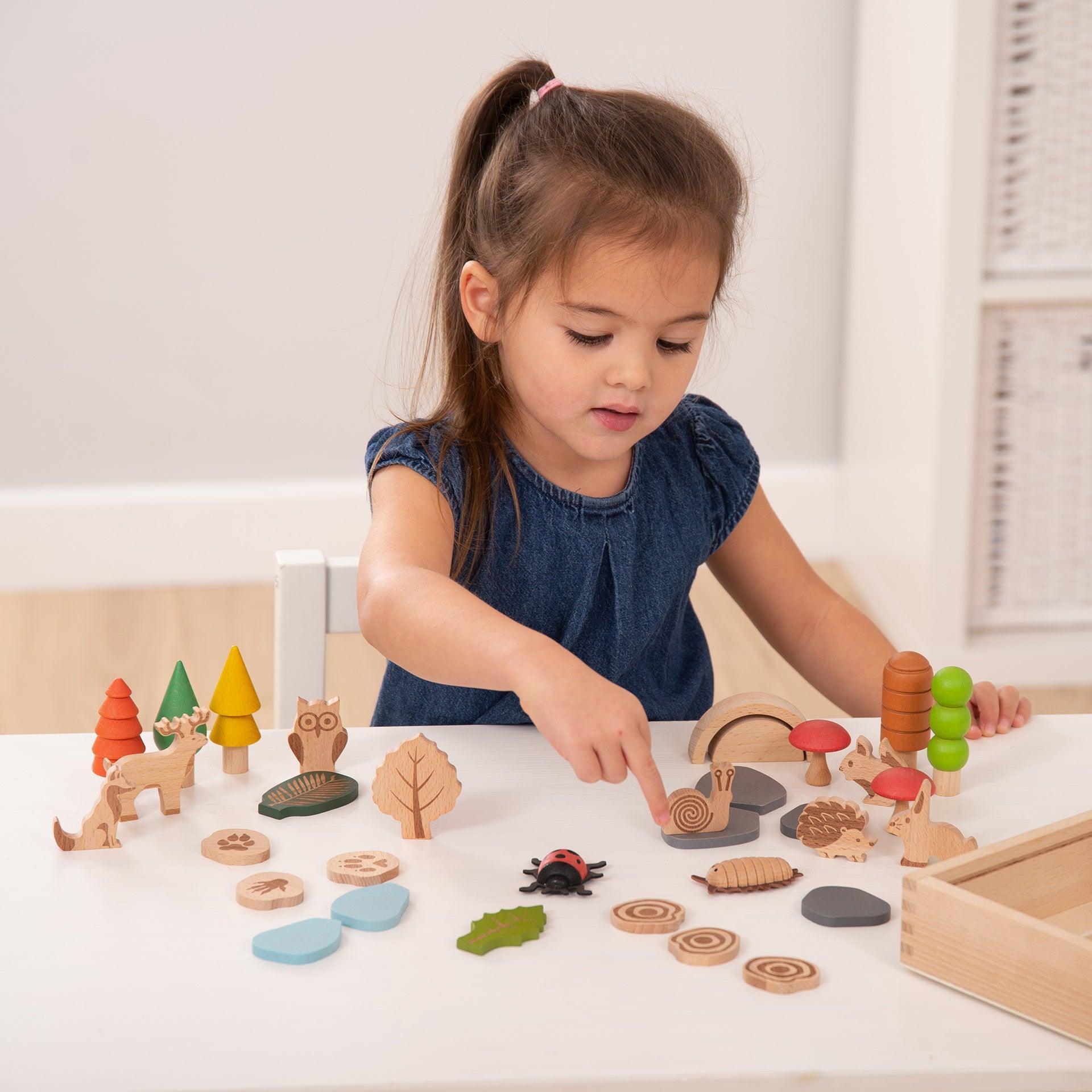 Woodland Trail Set with Trees, Leaves & Animals