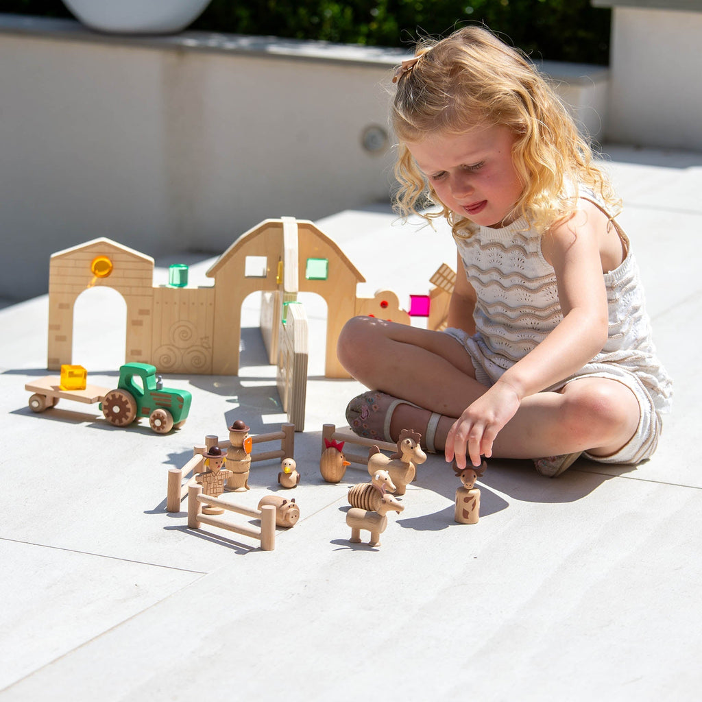 Wooden Farm Set - 11 pieces