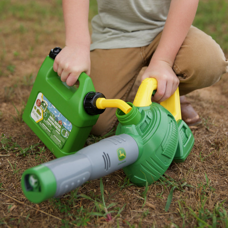 Tomy John Deere Bubble Leaf Blower & Refill Can