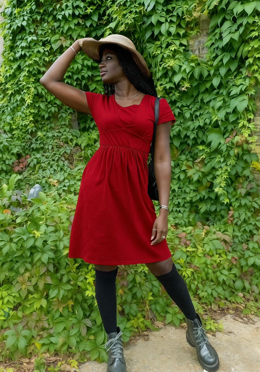 The Cotton Breastfeeding Dress - Burgundy Red