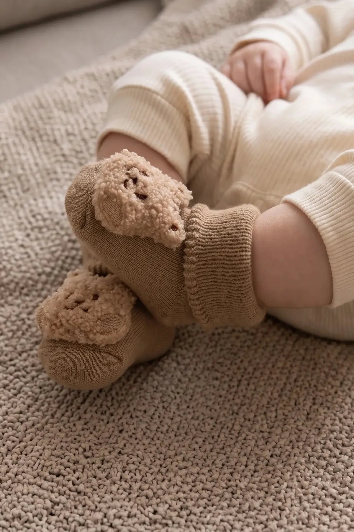 Cozy Crew Club - Boucle Teddy Slipper Socks For Little Feet