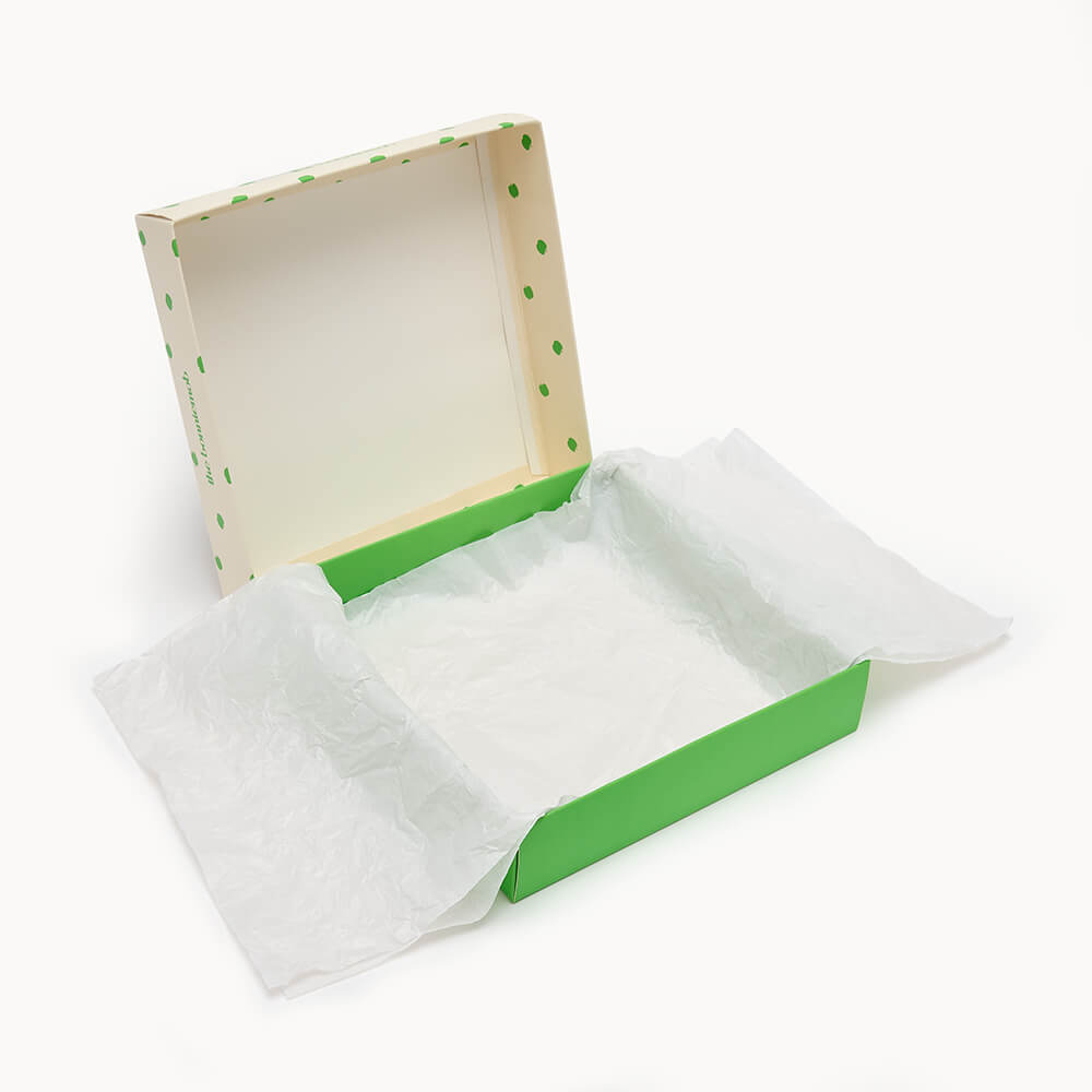 The bonniemob Organic Cotton Baby Bodysuit & Muslin Swaddle Blanket Gift Set