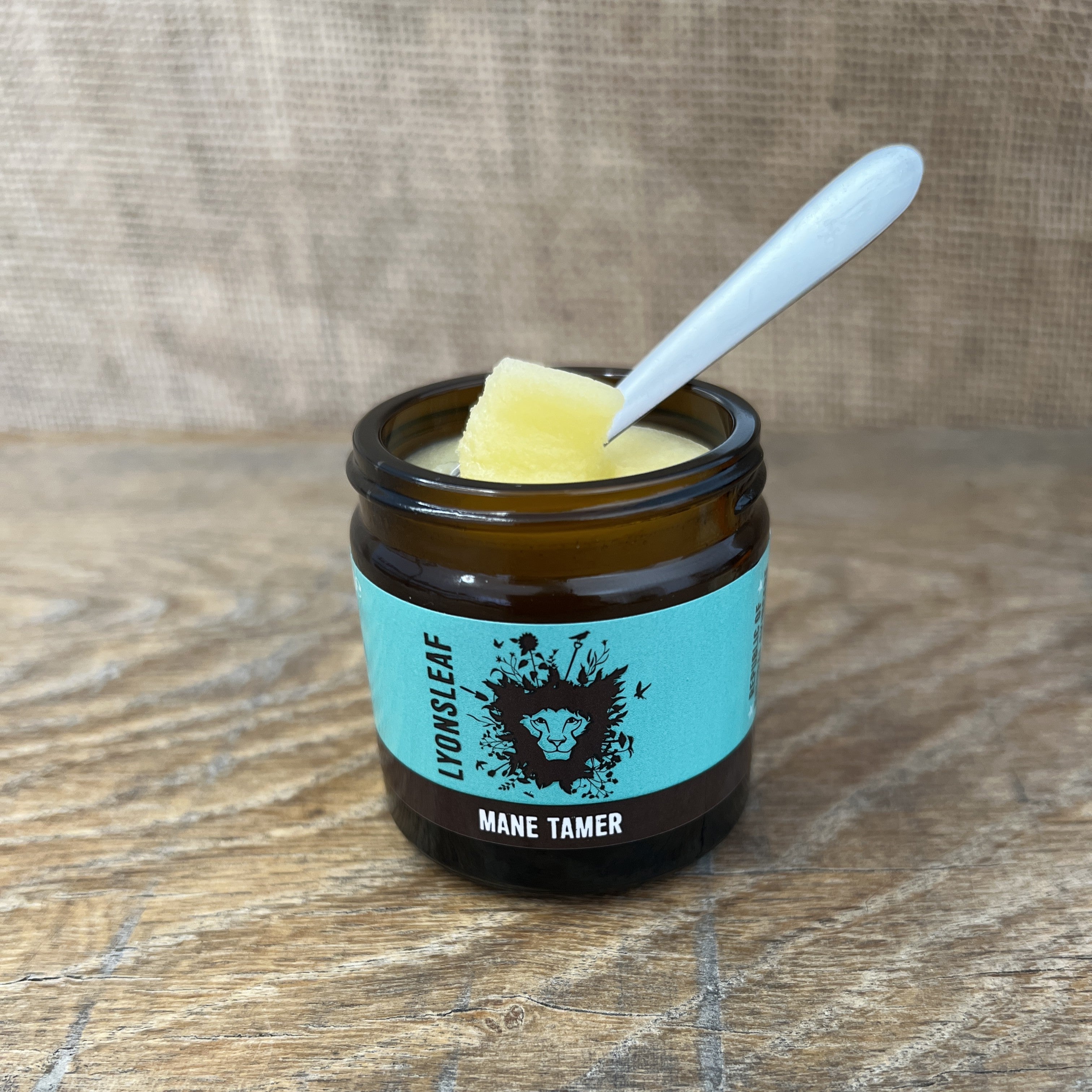 Lyonsleaf Mane Tamer