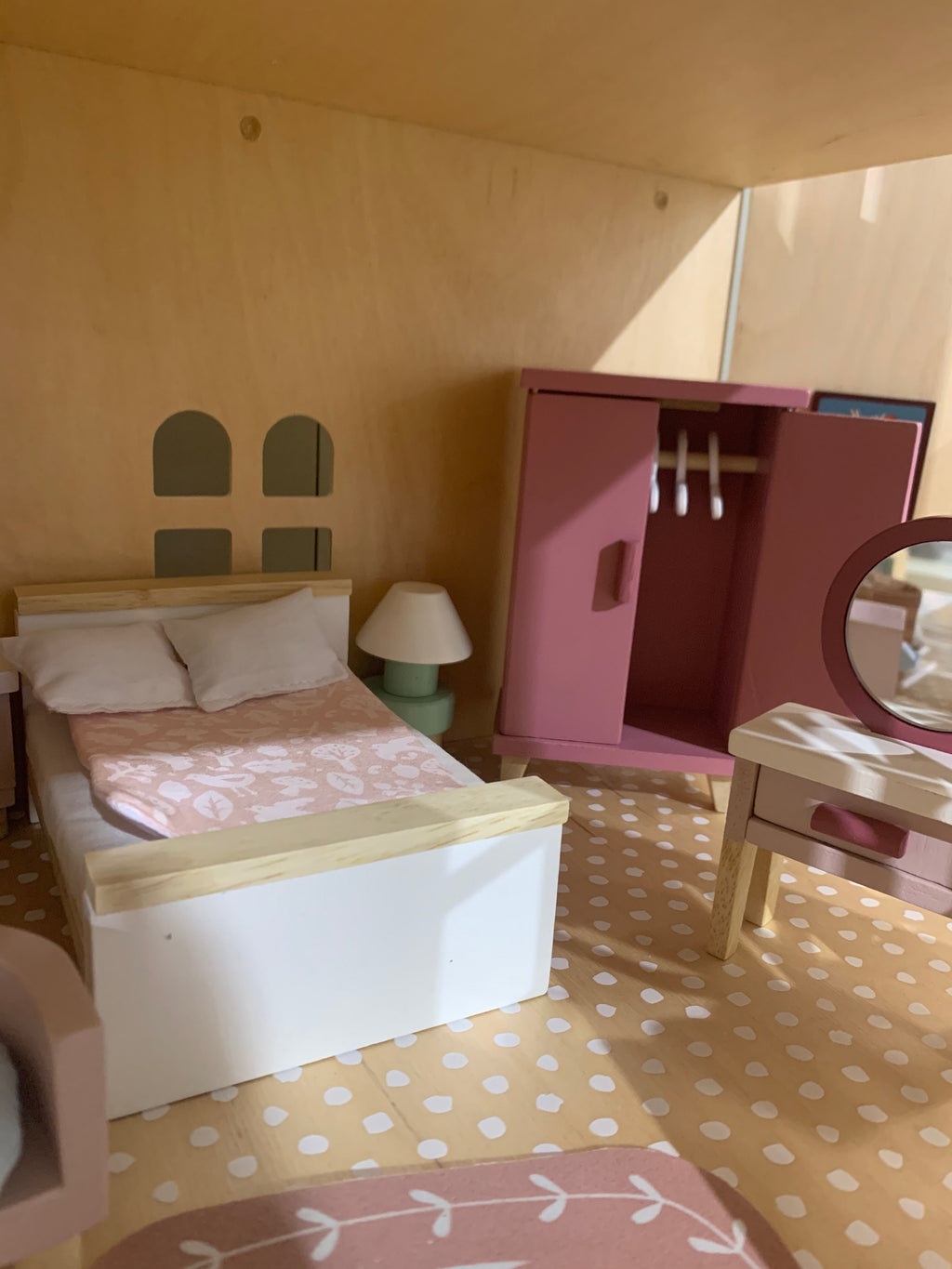 Tender Leaf Toys Wooden Dolls House Furniture Set - Bedroom