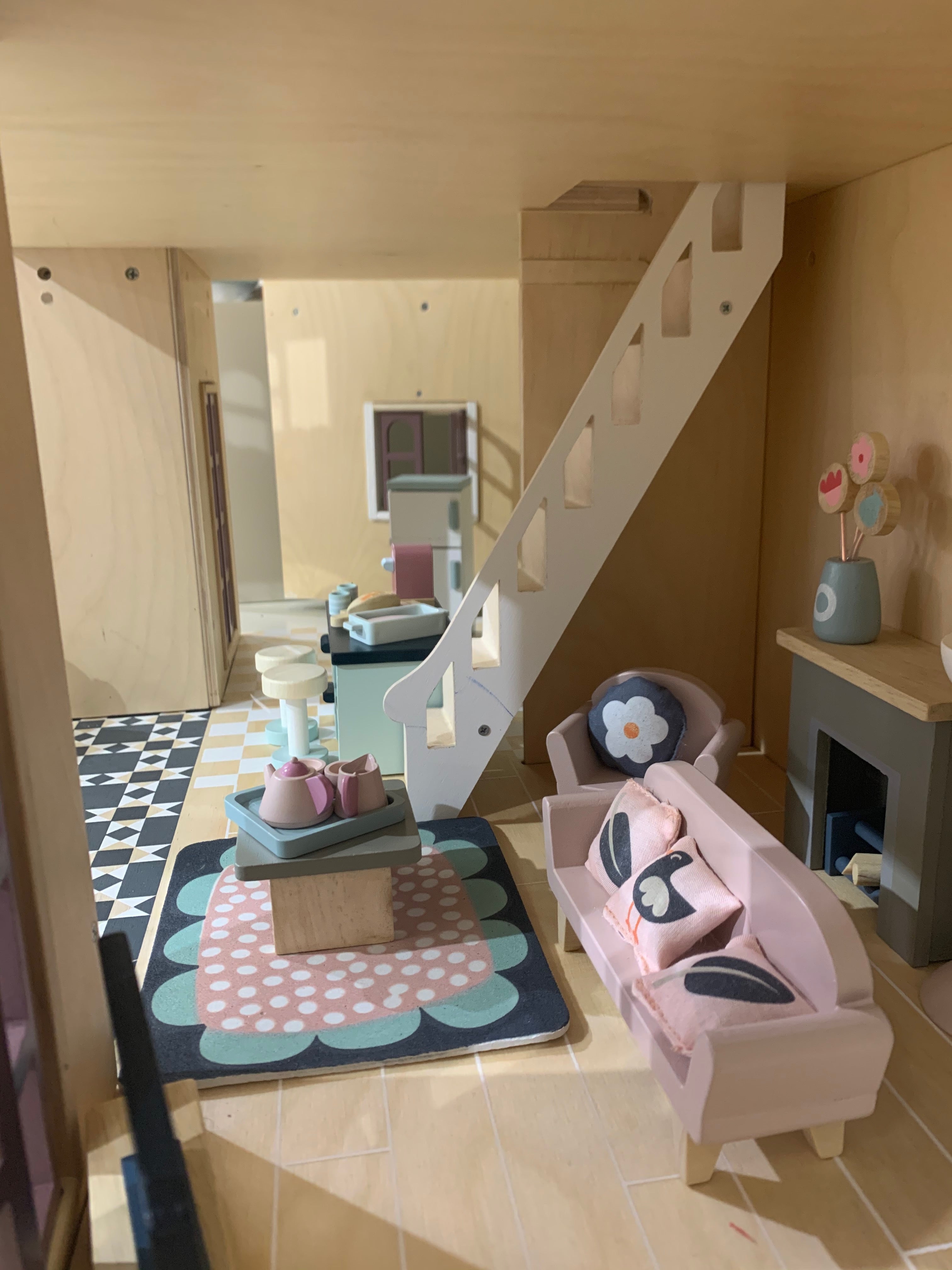 Wooden Dolls House Furniture Set - Sitting Room