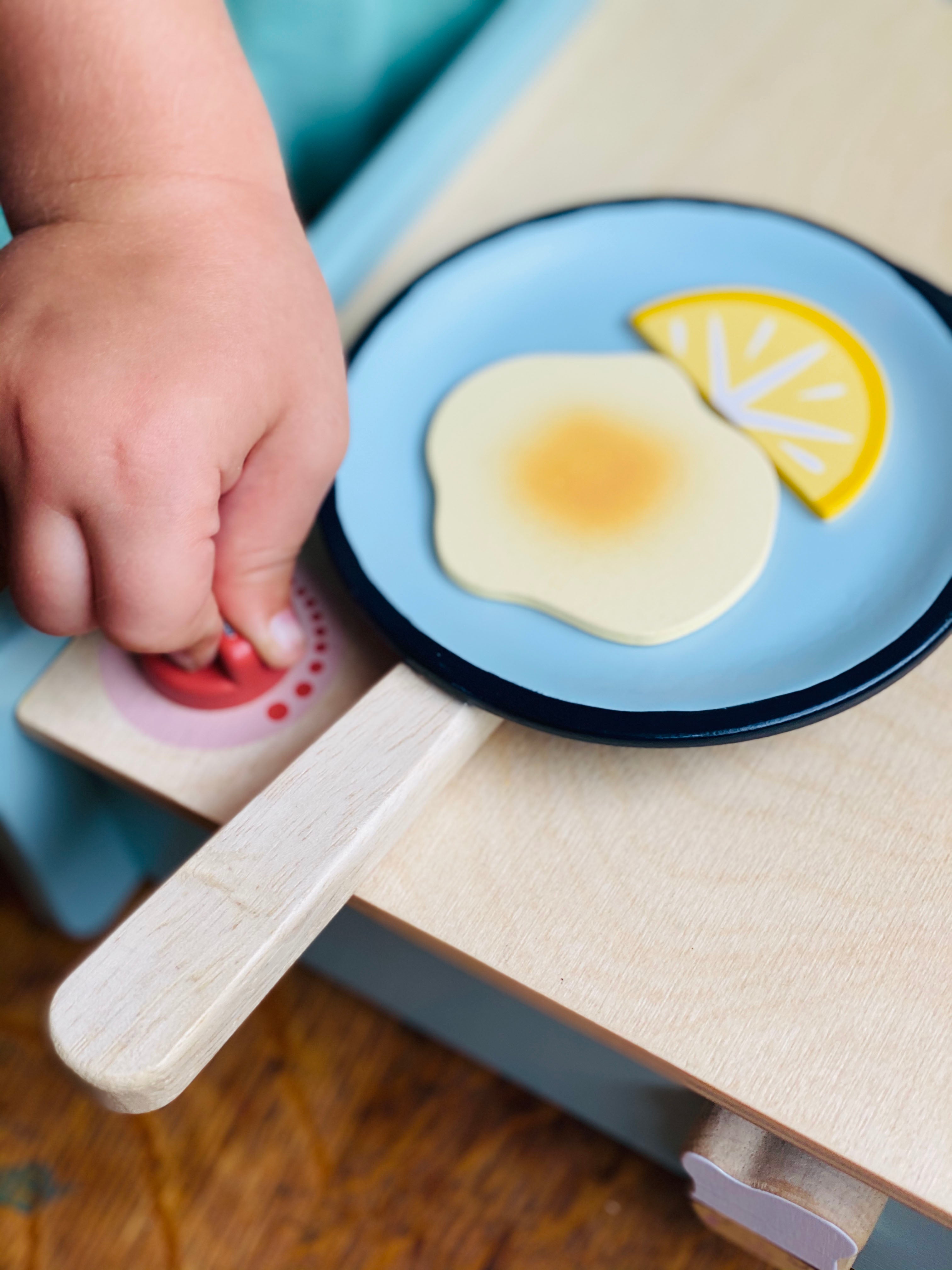 Wooden Kitchenette Foldable Playset