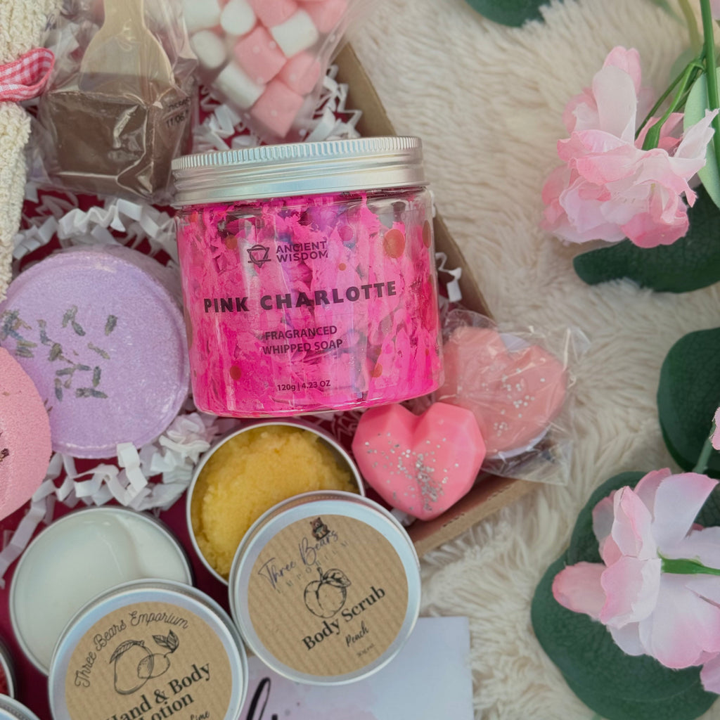 Three Bears Emporium - Showered With Love (Mum-To-Be Edition)
