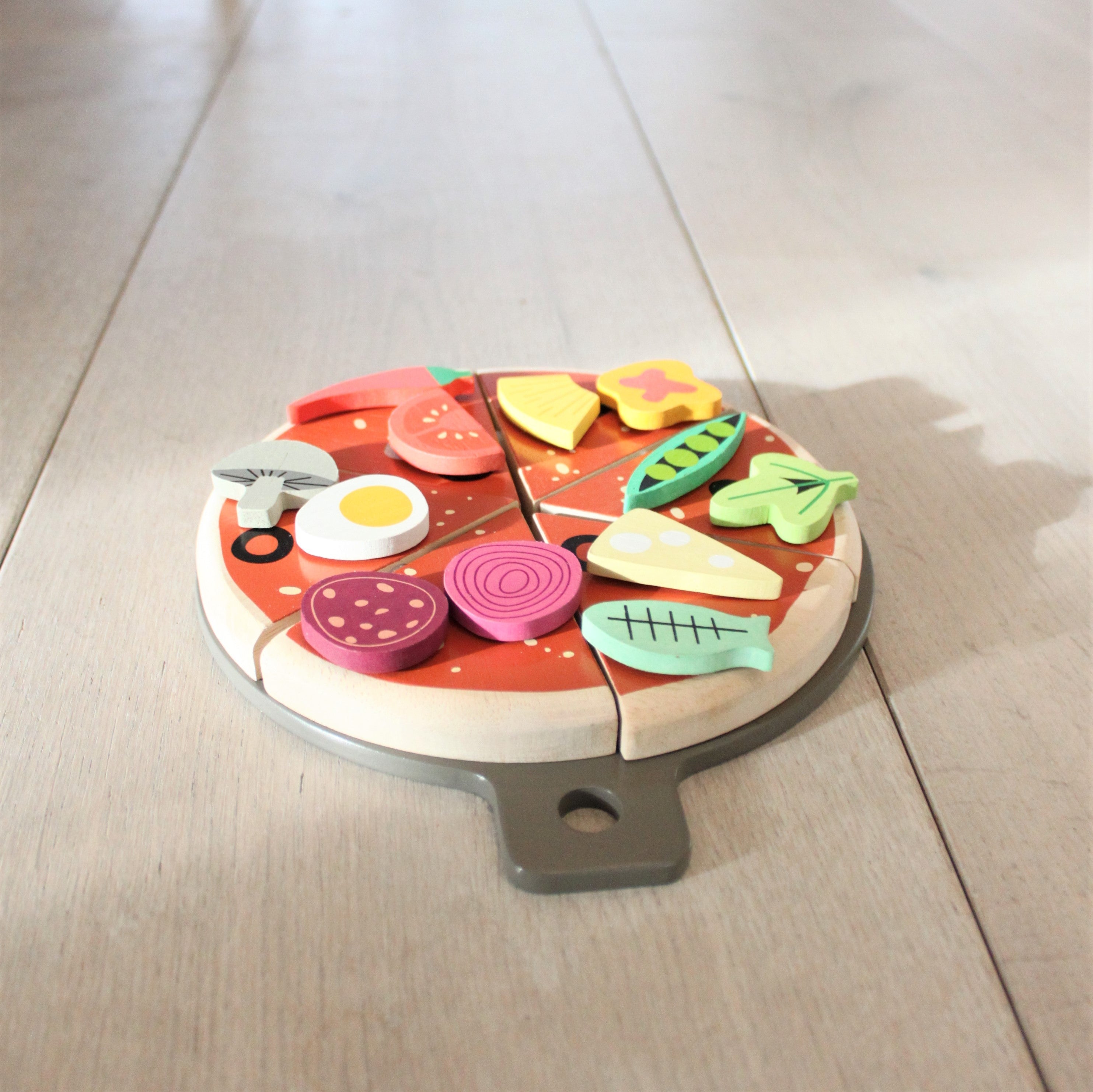 Tender Leaf Wooden Pizza Party