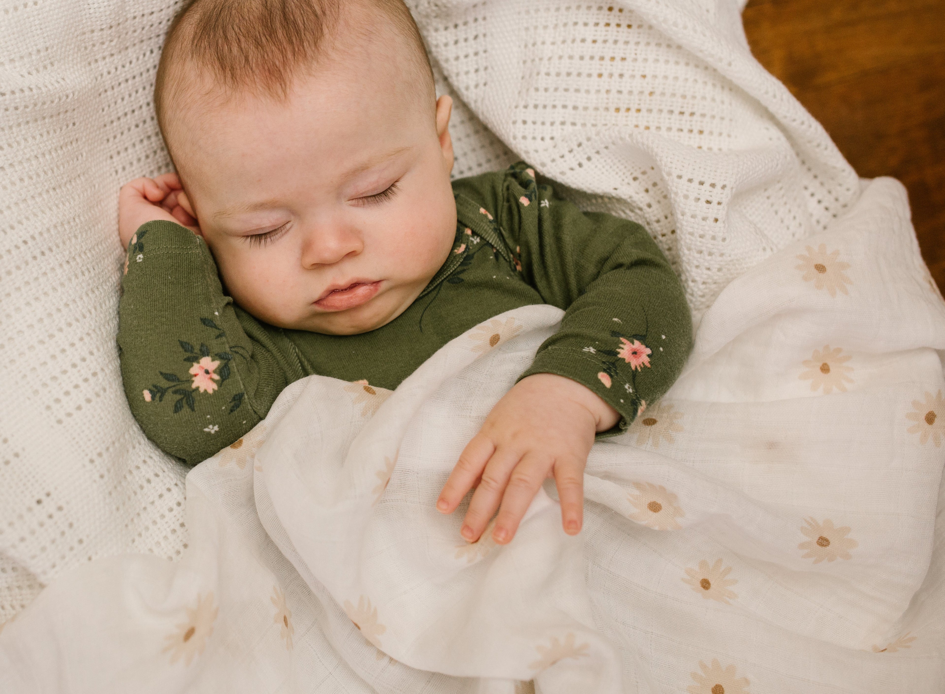 Lulujo - 2 Pack Cotton Swaddles - Daisy / Greenery (100cm x100cm)