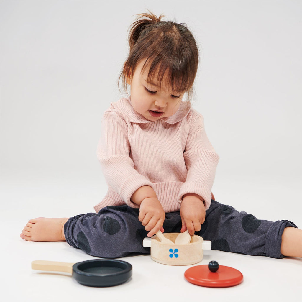 Wooden Play Casserole Pan Set