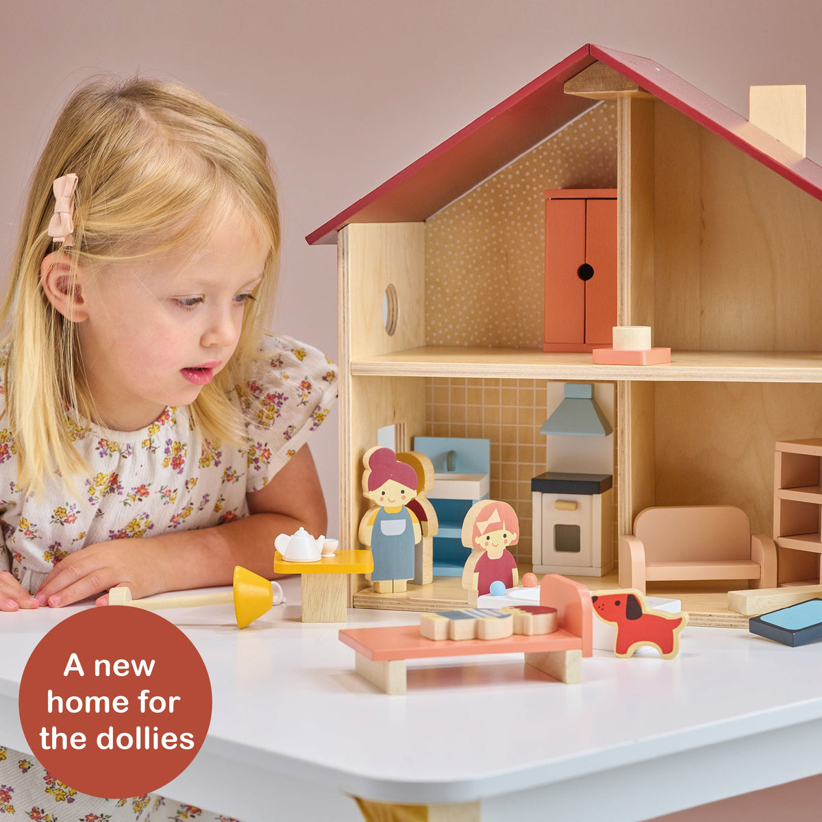 Mentari Wooden Doll Family With Cat