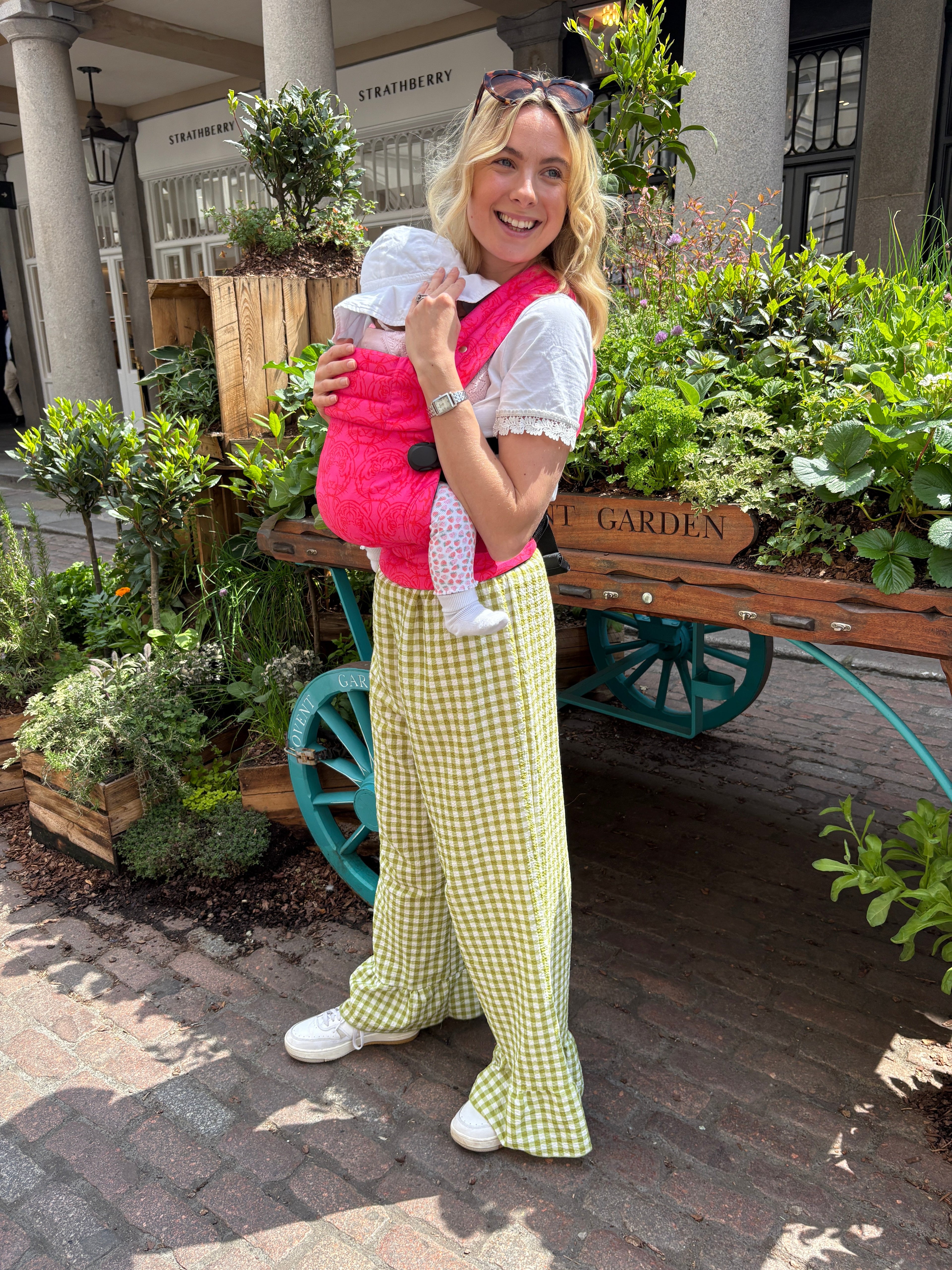 Bizzi Growin Nomad Air Baby Carrier - ROAR!