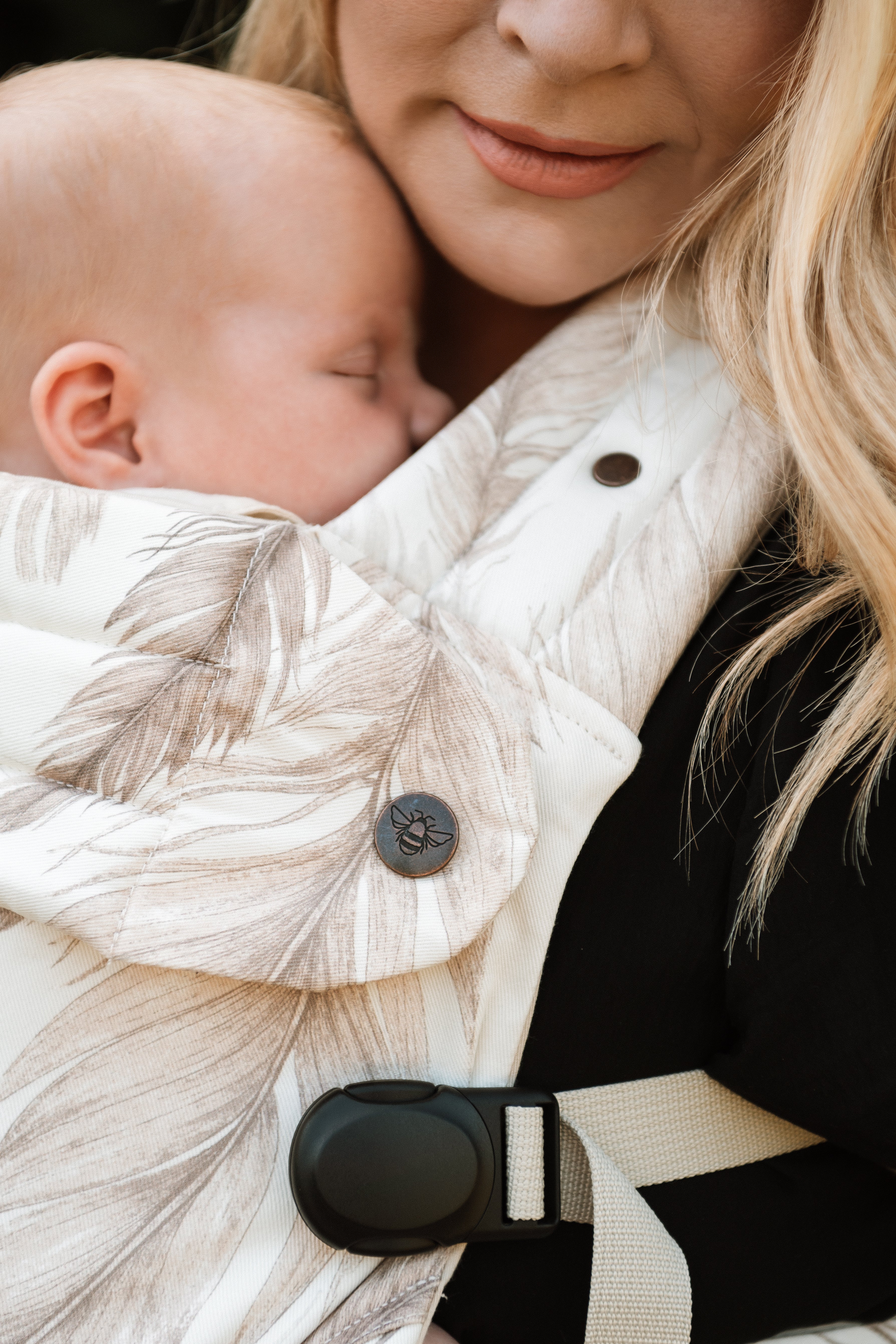 Bizzi Growin Nomad Pure Organic Baby Carrier - Feather Haze