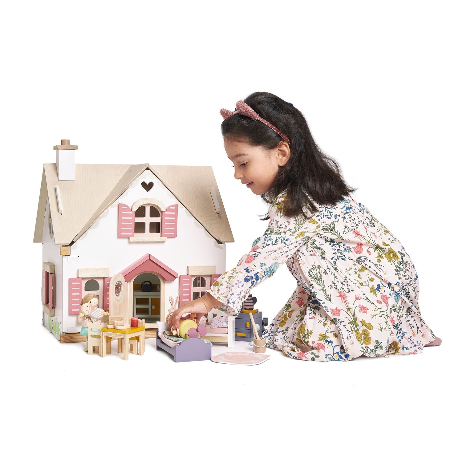 Cottontail Cottage Wooden Dolls House