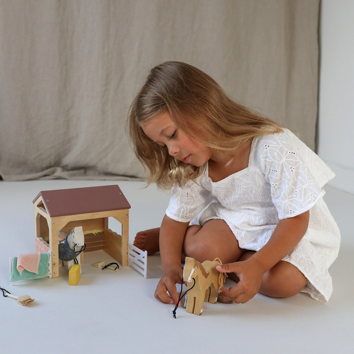 Wooden Stables Dolls House Furniture Set