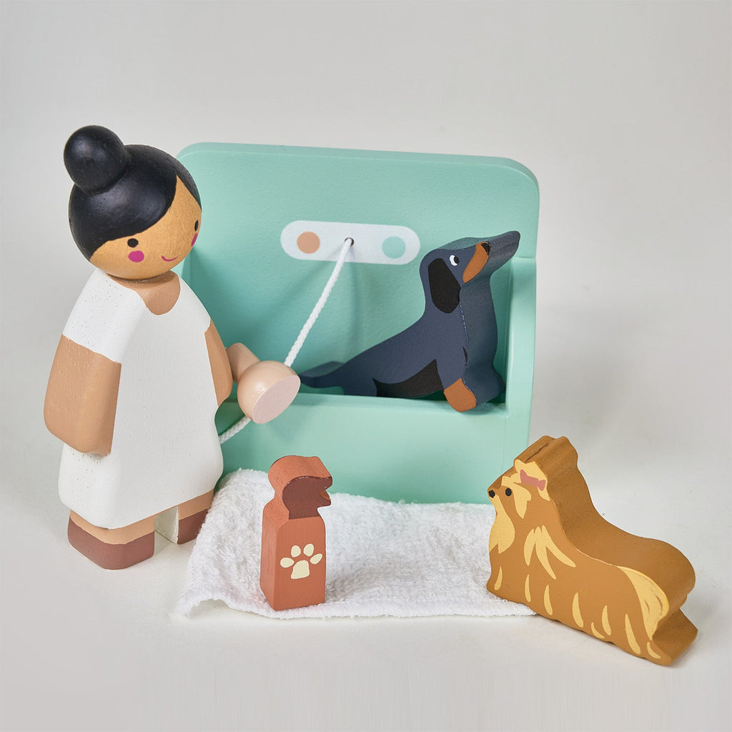 Wooden Waggy Tails Dog Salon Playset