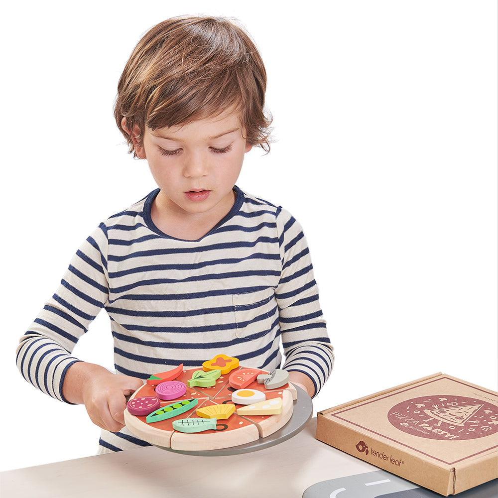 Tender Leaf Wooden Pizza Party