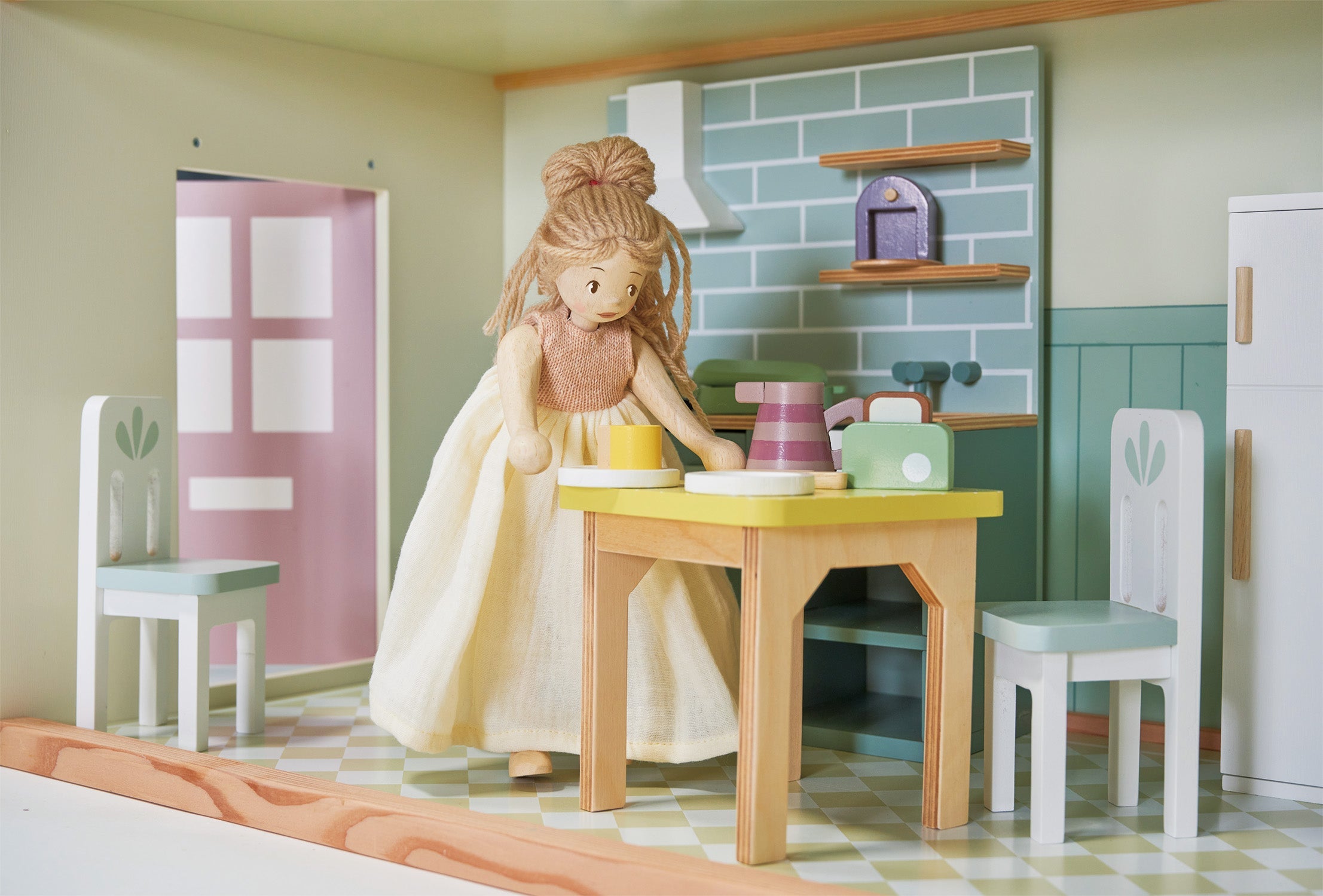 Wooden Mulberry Grand Mansion Dolls House