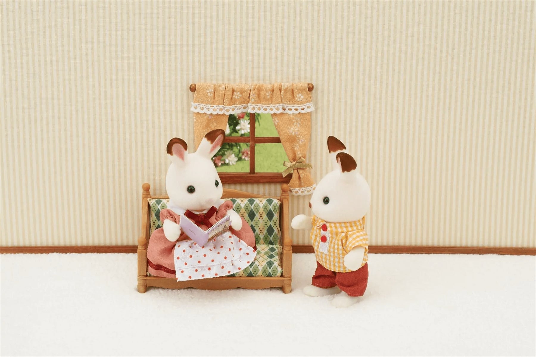 Sylvanian Families - Comfy Living Room Set Furniture Playset