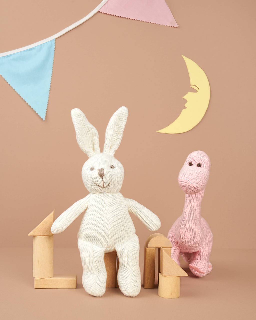 Best Years Ltd - Dinosaur Baby Rattle, Knitted Organic Cotton Pink Diplodocus