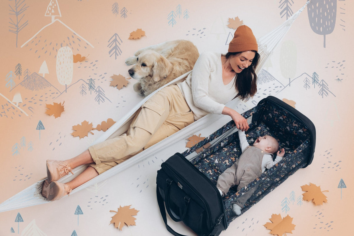 Bizzi Growin Baby Travel Crib Changing Bag - Vegan Black - POD ® - Baby&More