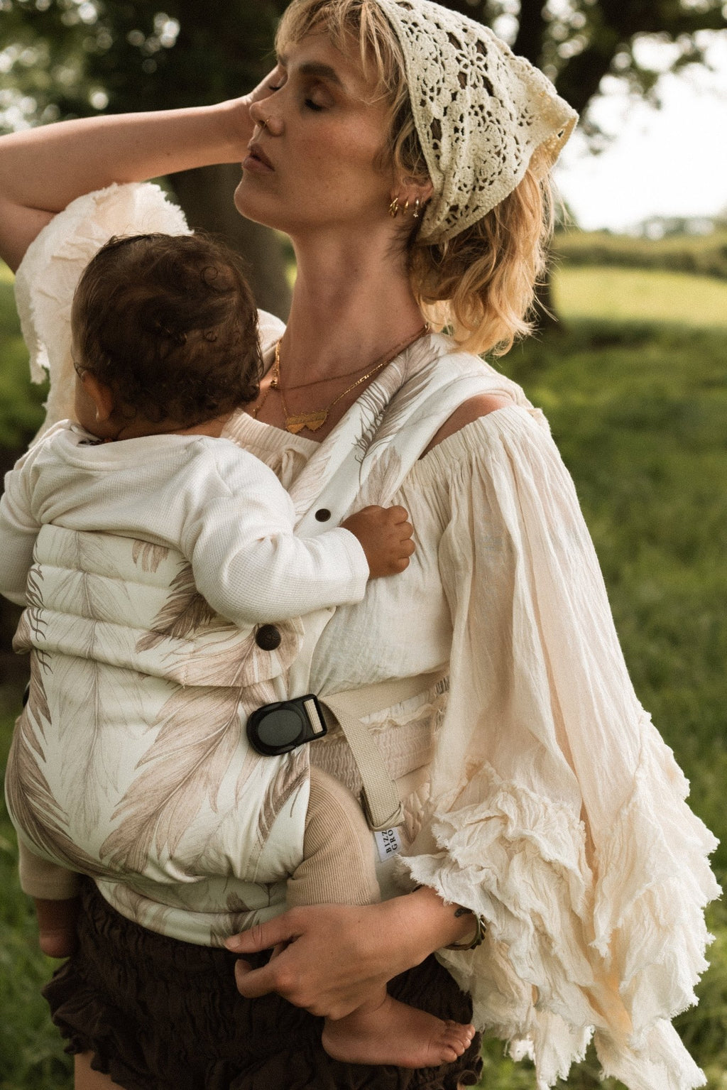 Bizzi Growin Nomad Pure Organic Baby Carrier - Feather Haze - Baby&More