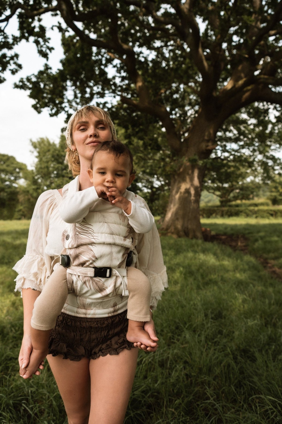 Bizzi Growin Nomad Pure Organic Baby Carrier - Feather Haze - Baby&More