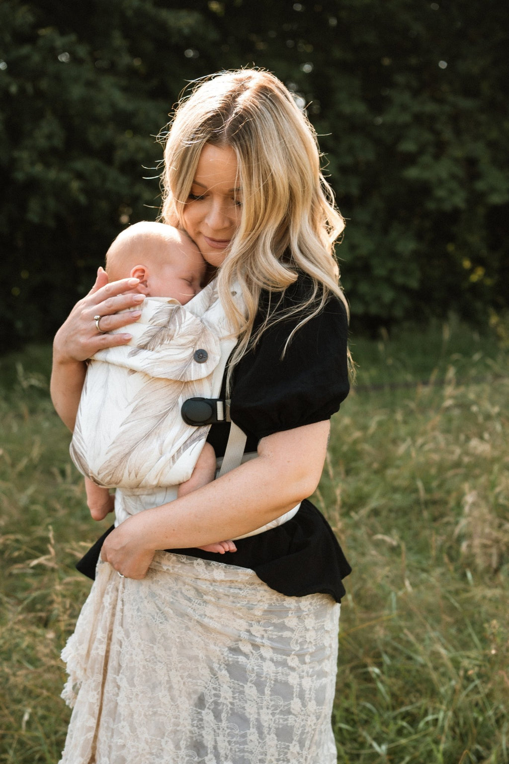 Bizzi Growin Nomad Pure Organic Baby Carrier - Feather Haze - Baby&More