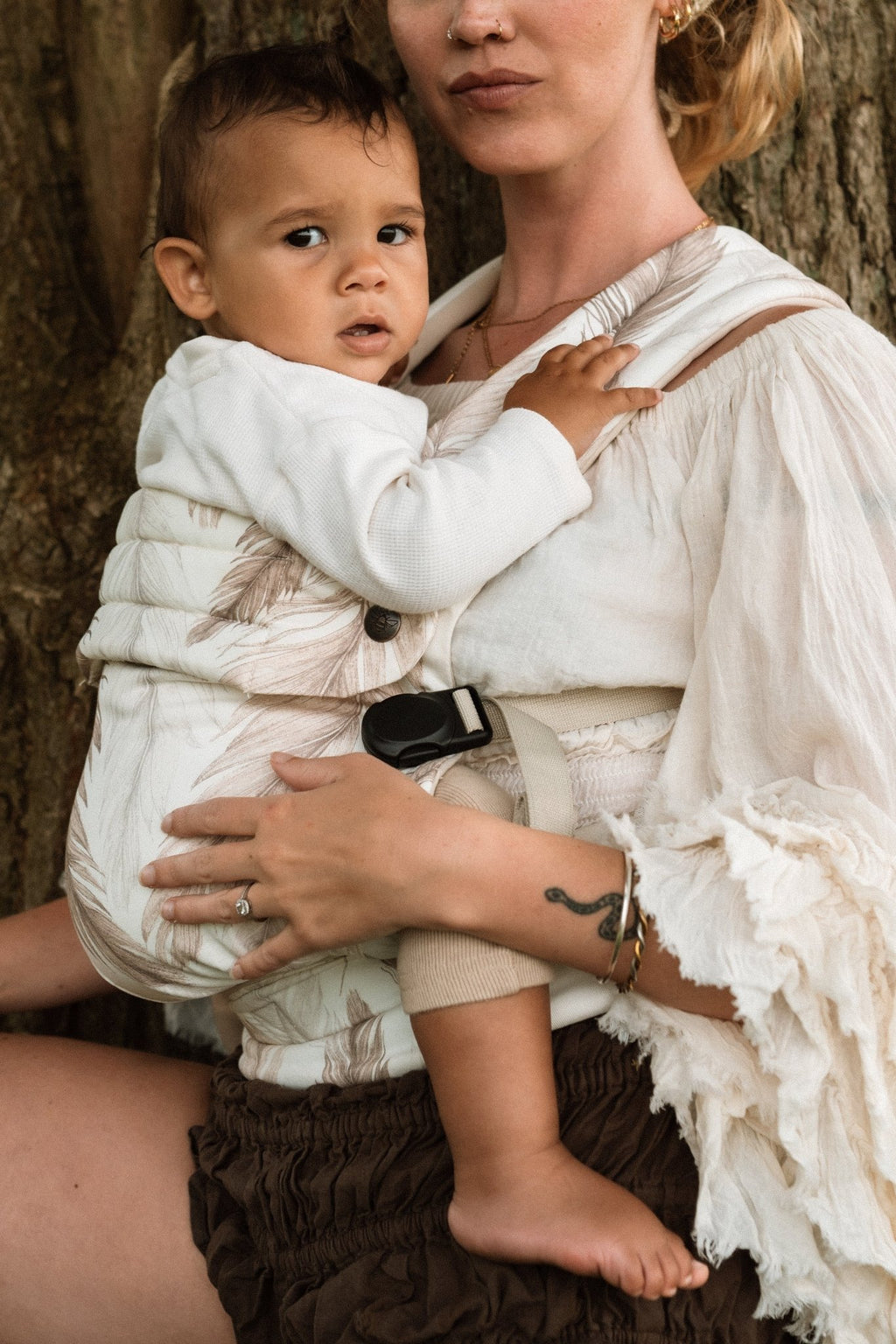 Bizzi Growin Nomad Pure Organic Baby Carrier - Feather Haze - Baby&More