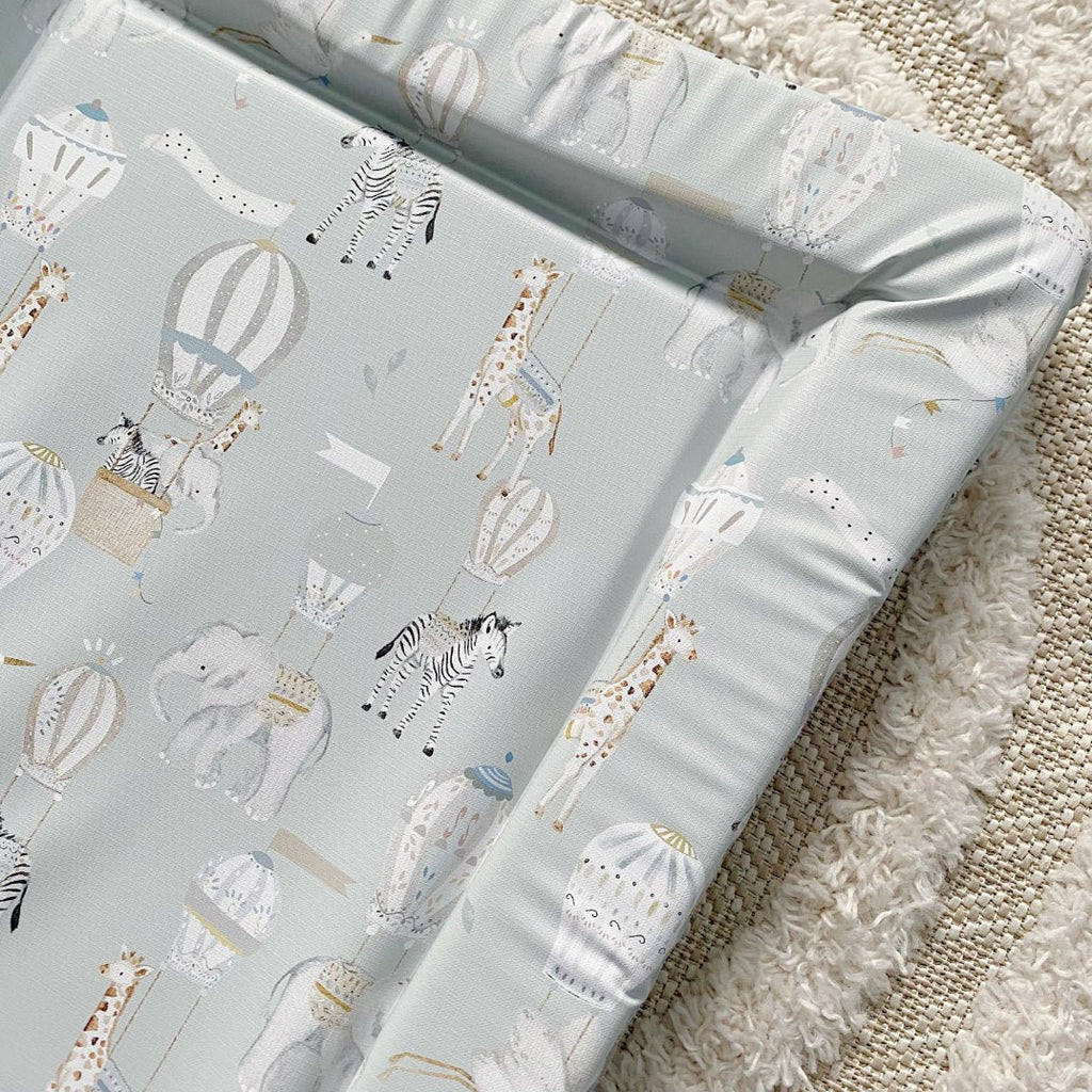 Bobbin and Bumble Standard Changing Mat - Hot Air Balloons Print - Baby&More