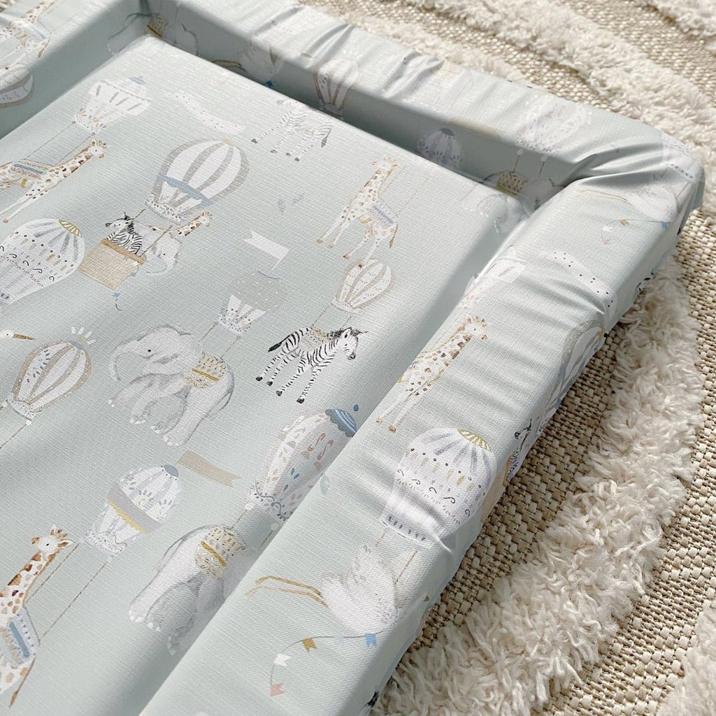 Bobbin and Bumble Standard Changing Mat - Hot Air Balloons Print - Baby&More