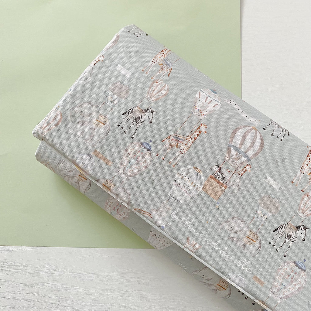 Bobbin and Bumble Travel Changing Mat - Hot Air Balloons - Baby&More