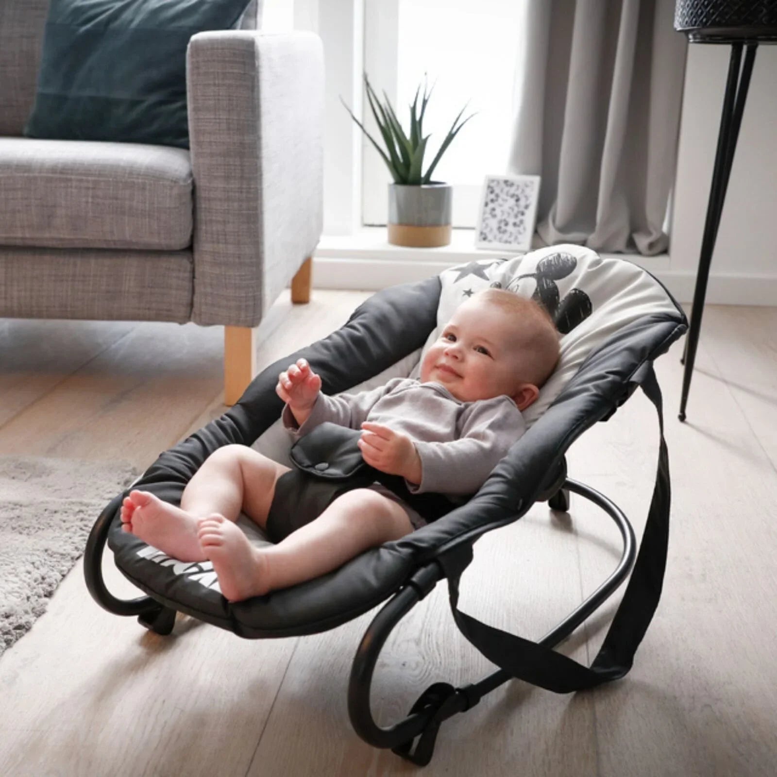 Hauck Disney Rocky Bouncer Chair - Mickey Stars