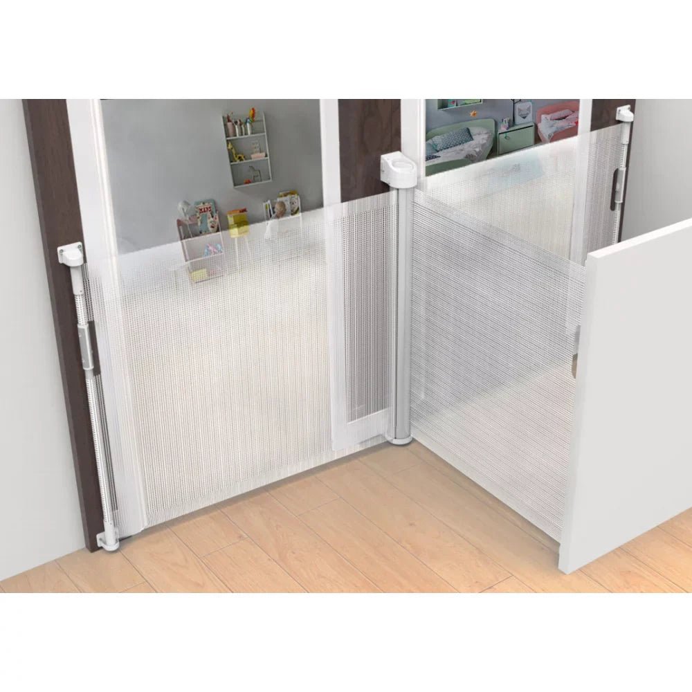Callowesse Omni - Directional Retractable Stair Safety Gate 0 - 130cm – White & Silver - Baby&More