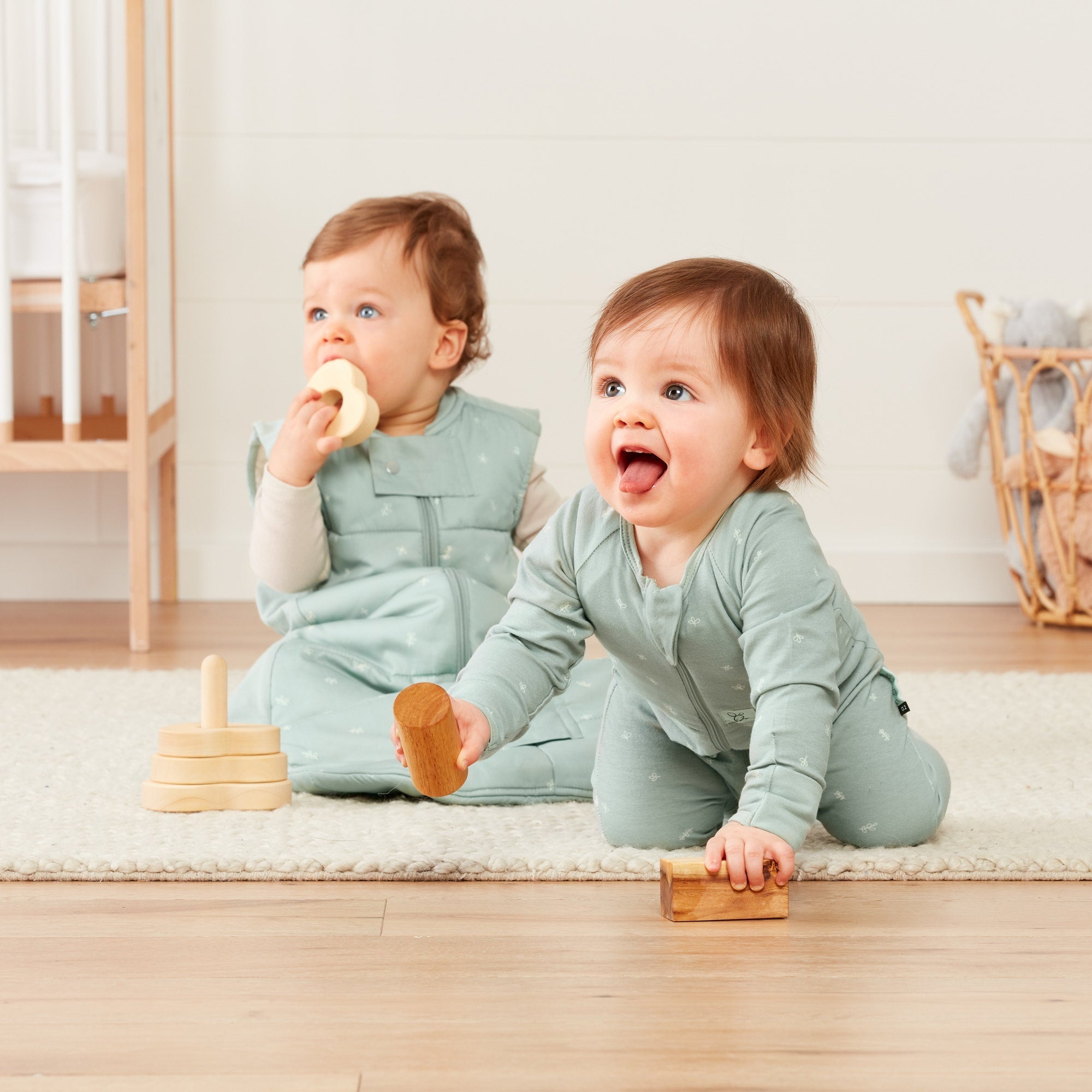 ergoPouch - Organic Layers Long Sleeve Babygrow Sleepsuit Sage - Mild 0.2 TOG - Baby&More