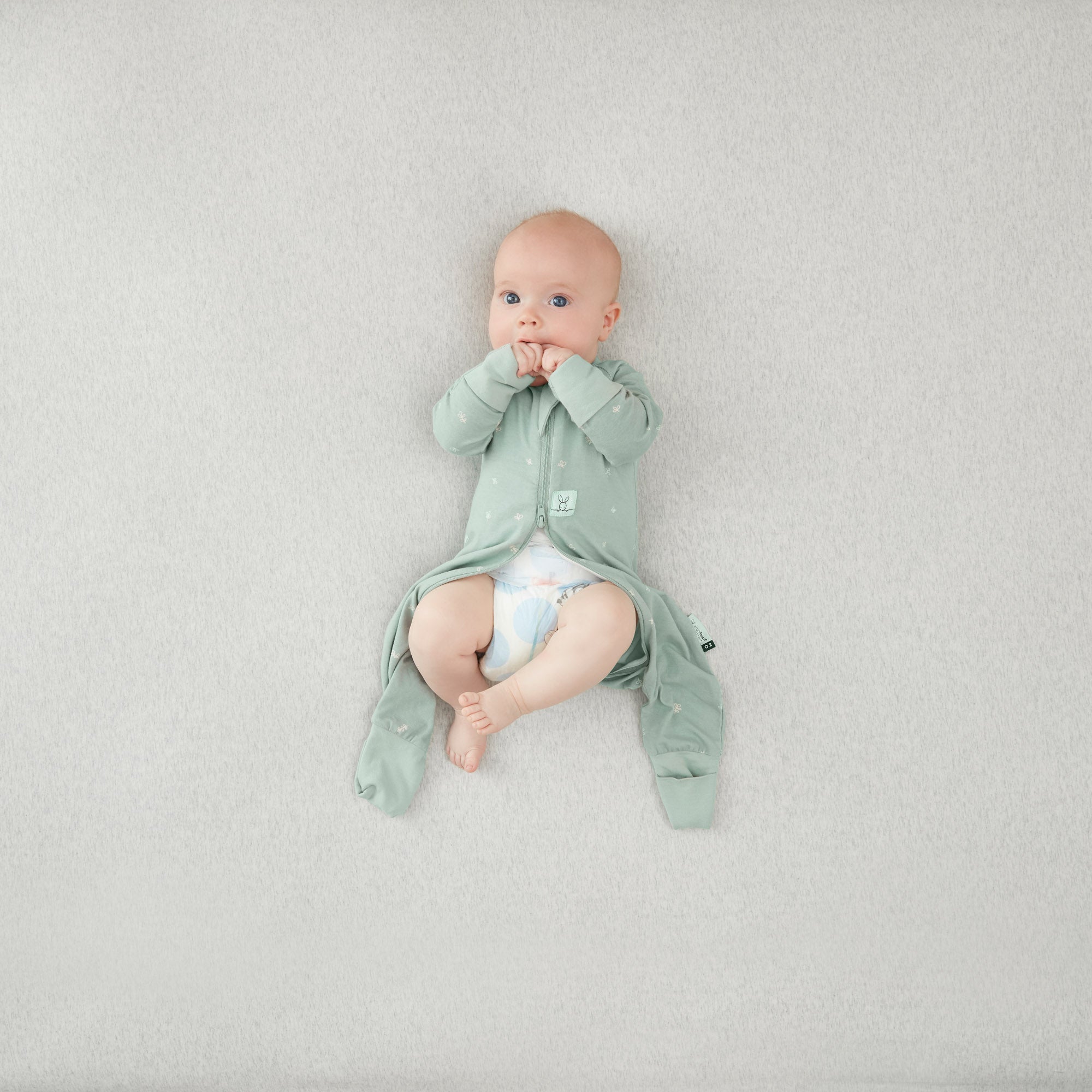 ergoPouch - Organic Layers Long Sleeve Babygrow Sleepsuit Sage - Mild 0.2 TOG - Baby&More