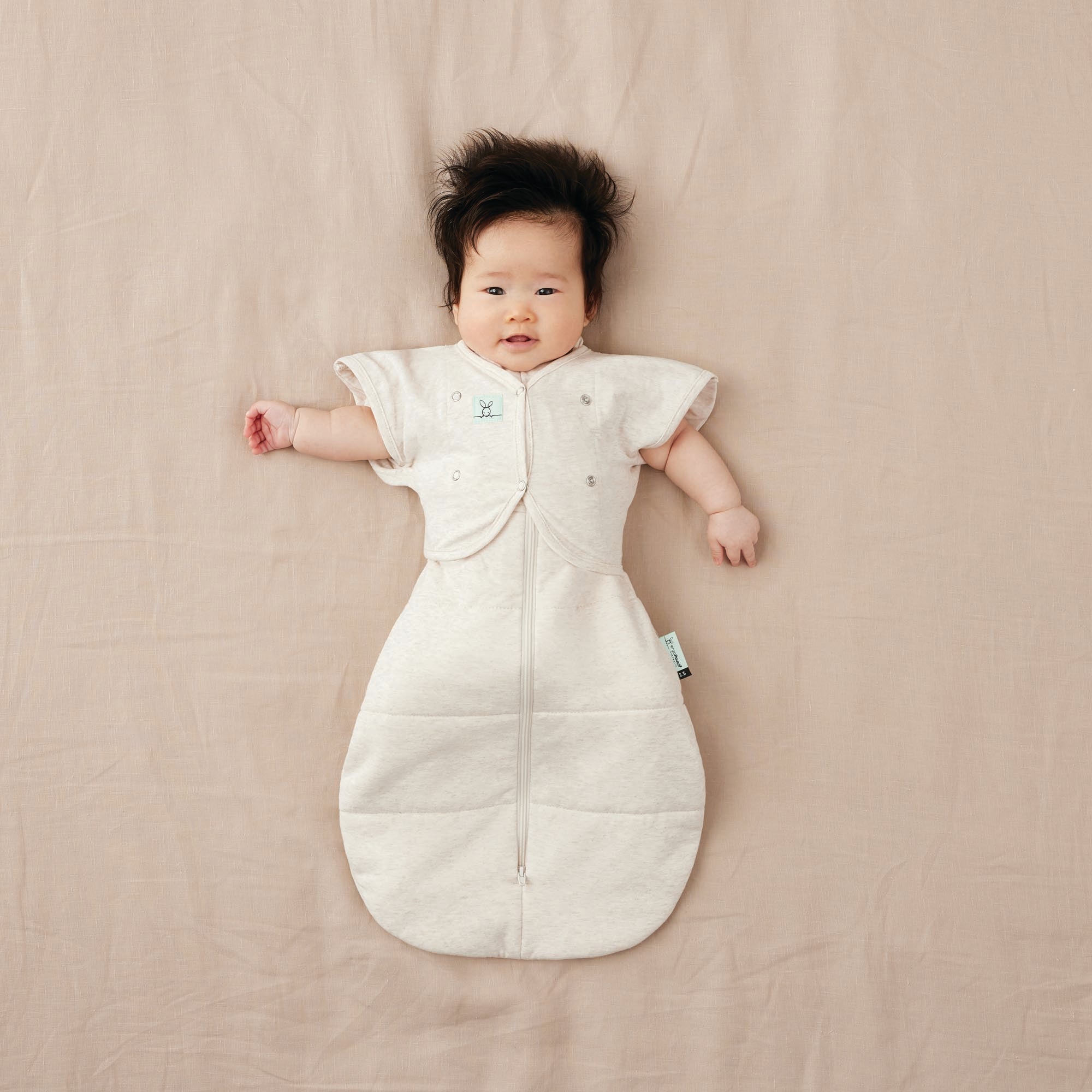 ergoPouch - Organic Short Sleeved Butterfly Sleep Swaddle Cardi - Oatmeal - 0.2 TOG - Baby&More