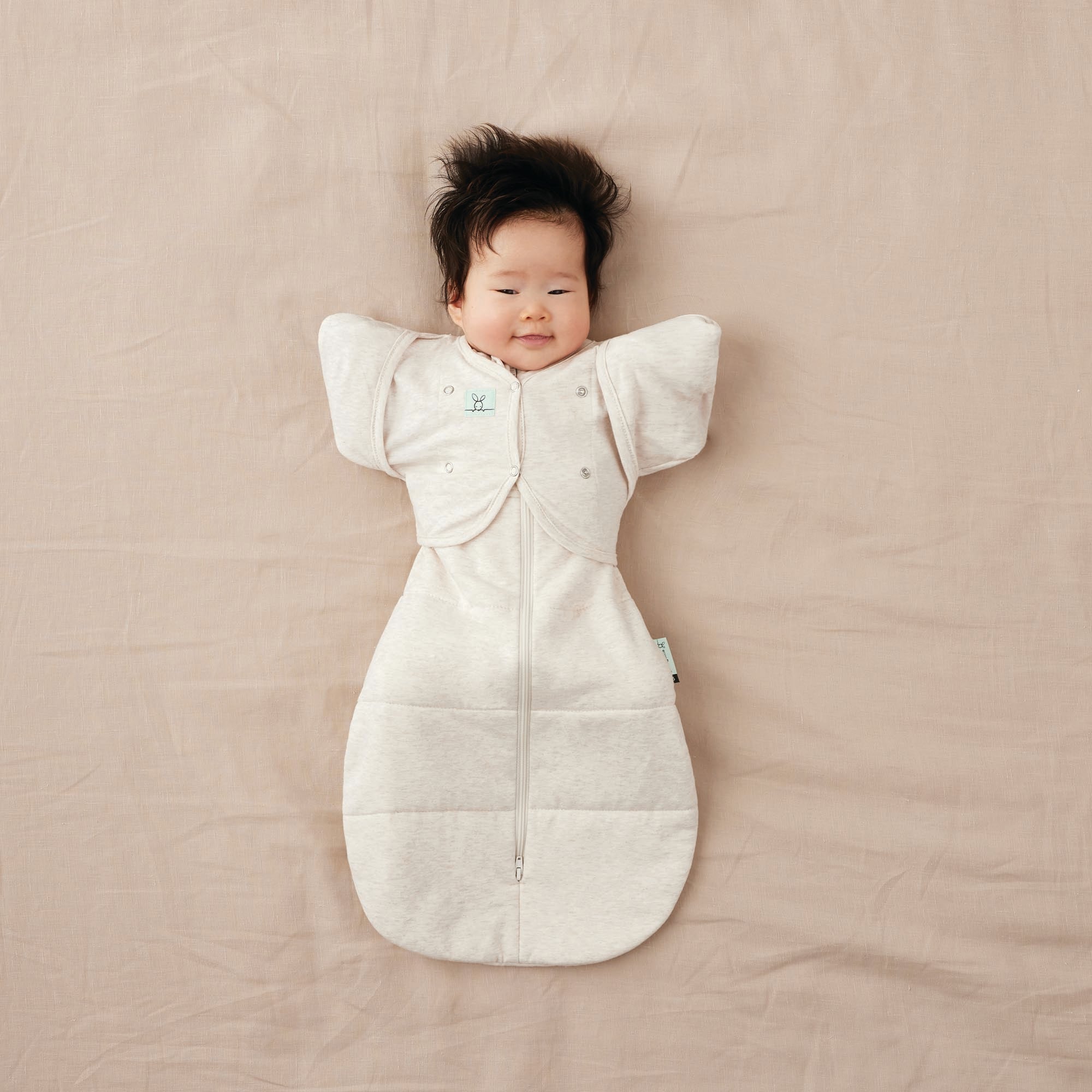 ergoPouch - Organic Short Sleeved Butterfly Sleep Swaddle Cardi - Oatmeal - 0.2 TOG - Baby&More