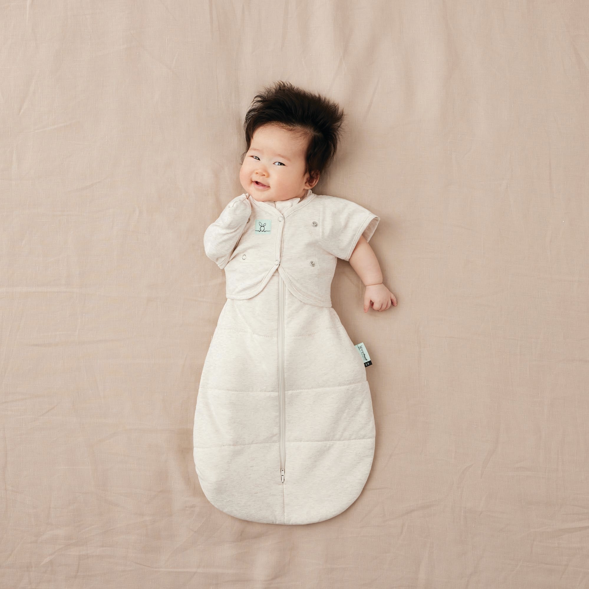 ergoPouch - Organic Short Sleeved Butterfly Sleep Swaddle Cardi - Oatmeal - 0.2 TOG - Baby&More