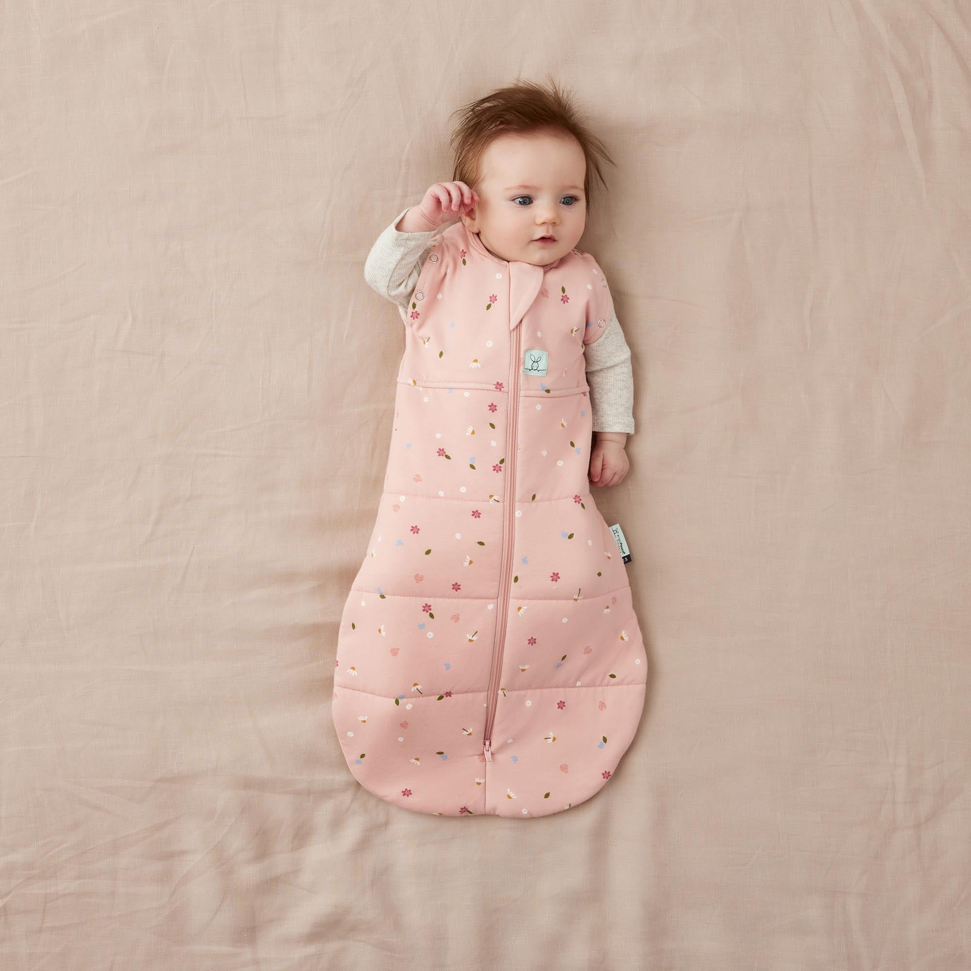 ergoPouch - Organic Winter Cocoon Swaddle Sleeping Bag - Pink Daisy - 2.5 TOG - Baby&More