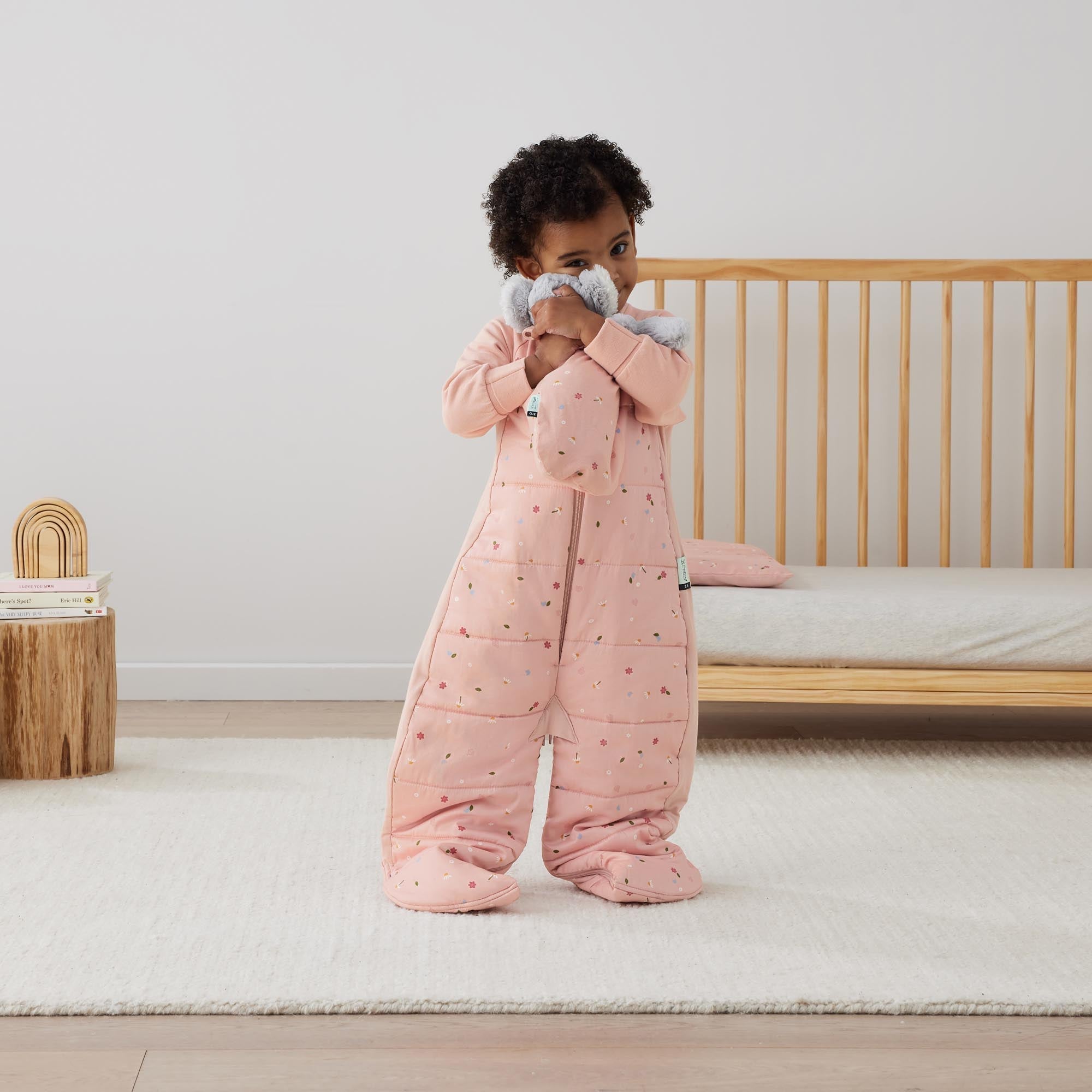 ergoPouch - Organic Winter Long Sleeved 2 in 1 Sleeping Suit Bag - Pink Daisy - 3.5 TOG - Baby&More