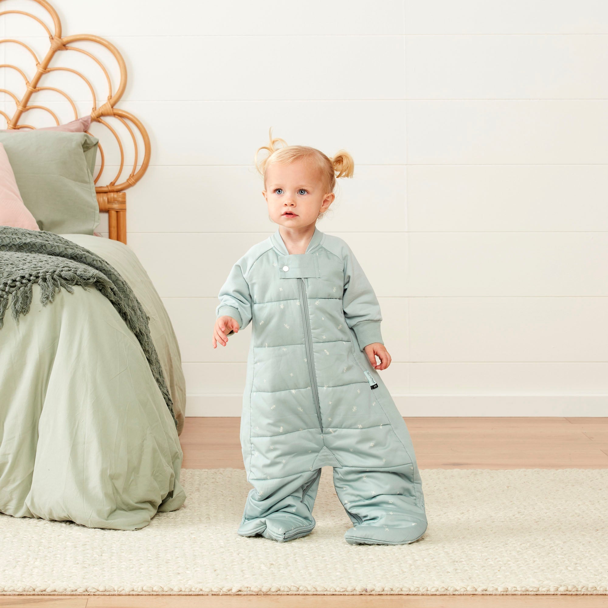 ergoPouch - Organic Winter Long Sleeved 2 in 1 Sleeping Suit Bag - Sage - 3.5 TOG - Baby&More